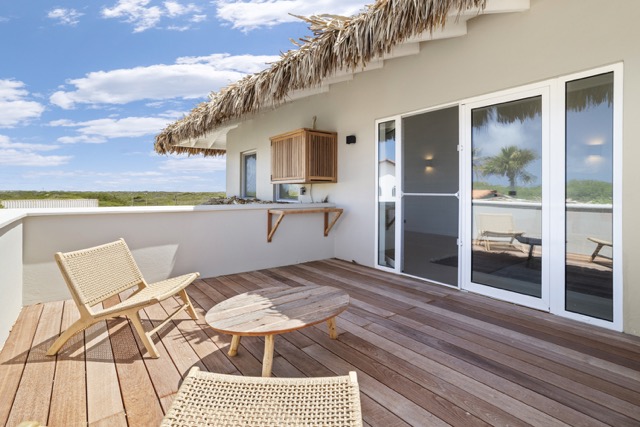 sorobon-bay-exterior-honeymoon_003 sorobon-bay-exterior-honeymoon_003