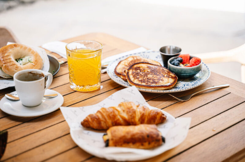 sorobon-bay-hotel---blog-post-best-hotel-breakfast-options-for-island-mornings